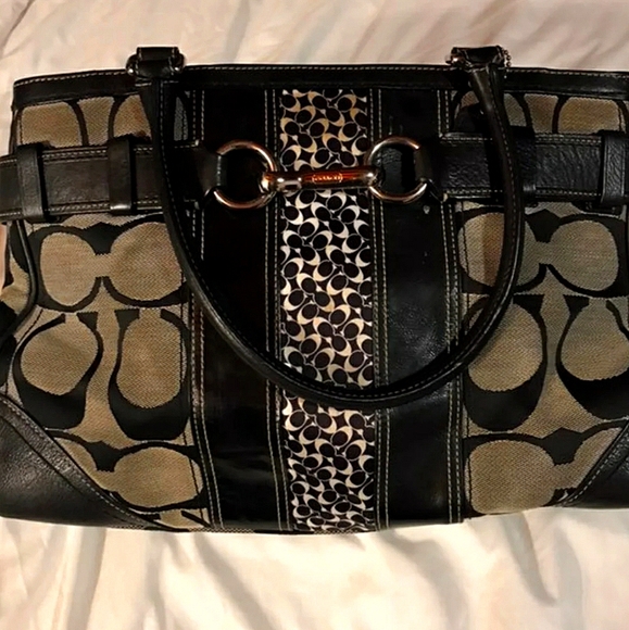 Coach Handbag - Picture 2 of 4